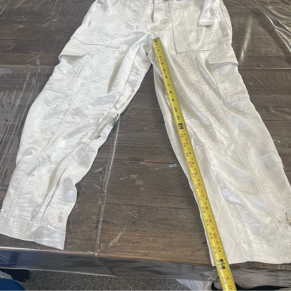 Banana Republic White Cargo Pants - Picture 8 of 9